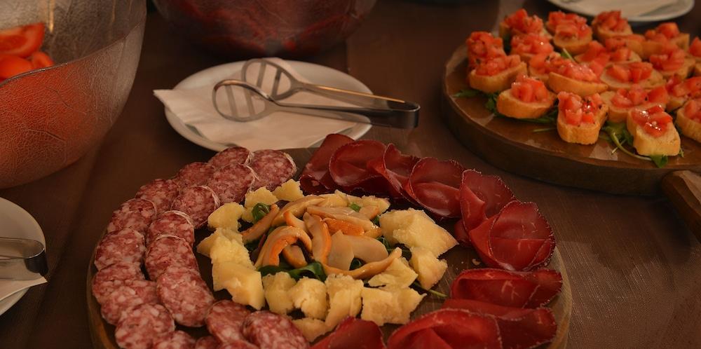 Hotel Loredana 3*